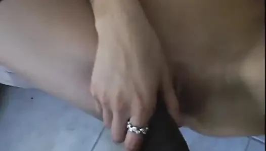 İki fahişe ve bir büyük kokla