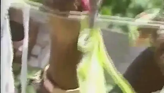 Afrika'nın içinde ve dışında 1987.mp4