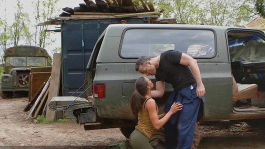 Sexy soldier Cassie Del Isla knows how to deal with authority