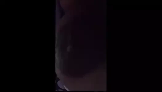 Siyah milf gösterileri kapalı ona sulu vücut