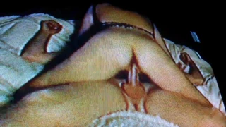 Seksi İtalyan eş oynama ile kedi binicilik horoz