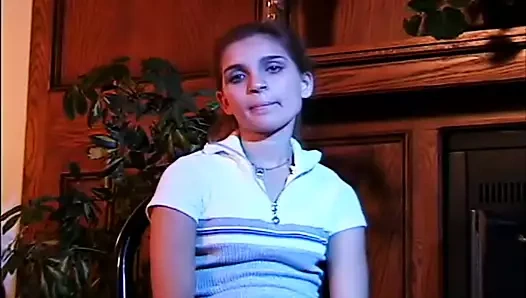 Fantastik bir sahnede azgın bir genç kız için cinsel şehvet