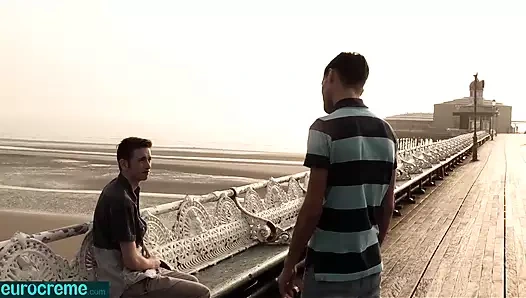 Eurocreme.com - iki seksi twinks sevişmek