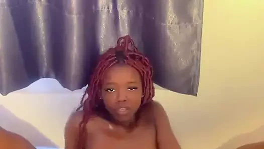 Bazı büyük zenci yarağı dildo eylemi