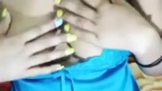 İlk canlı görüntülü görüşmem seksi göğüslü amcık