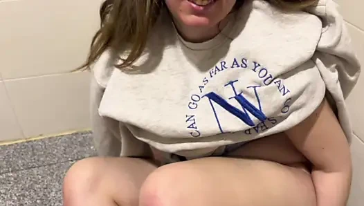 Blonde fucked and they break her ass without a condom