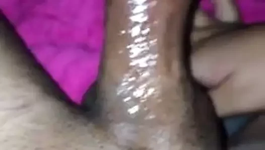 Ateşli bakış açısı gırtlağına kadar alıyor