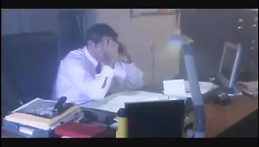 Aurora Snow bu sahnede tutku ve şehvetle patlıyor. aurora snow,steven st croix - sapık orta yaşlı seksi kadınlar ve gençler