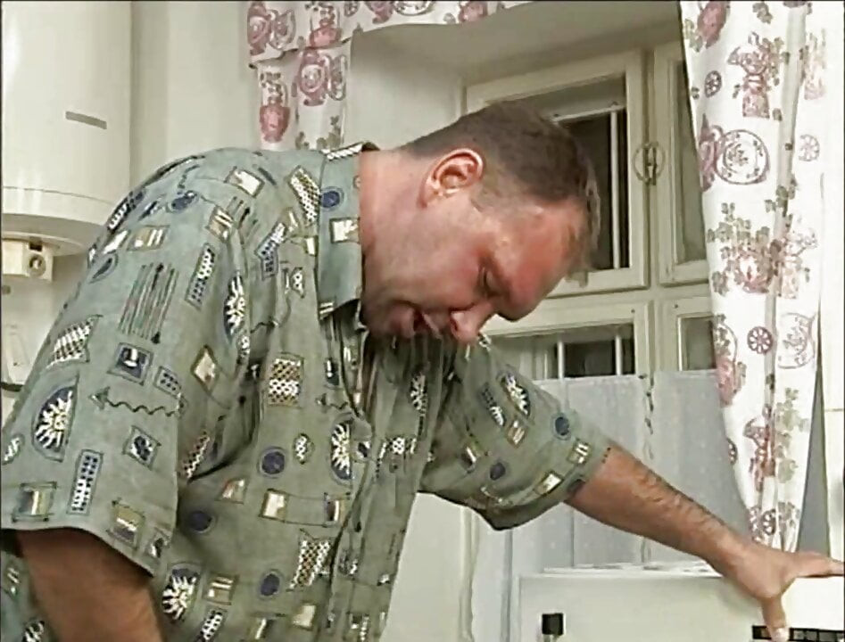 Busty sarışın ev hanımı arama içinde horoz