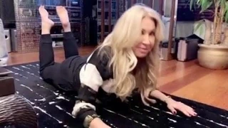 carmen geiss ayaklar