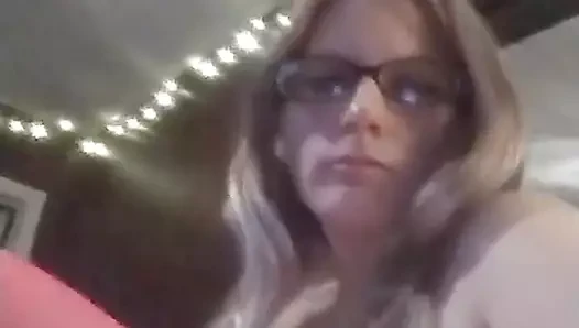 Harley kendisiyle oynuyor
