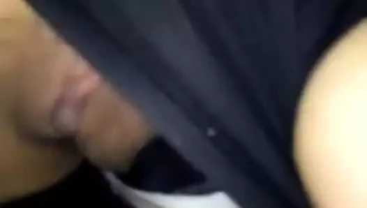 Şu elastanı yana çek ki görebileyim