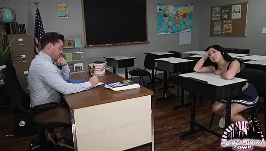 Kötü kız ateşli öğretmen tarafından cezalandırılıyor