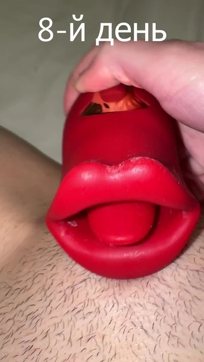 Потрясающий момент от "POV ASMR Блядская мокрая киска хочет ебаться! Как растут волосы на пизде после бритья - Часть 2"