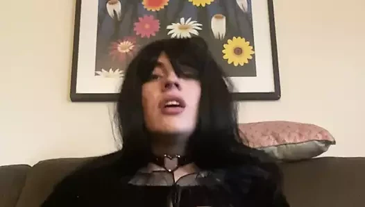 crossdresser alay giyen topuklu