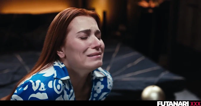 Futanari fışkırtarak yüze boşalma - josephine jackson ve clemence audiard