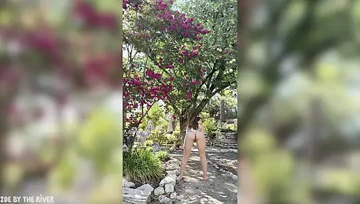 Yaramaz küçük peri fotoğraf çekimi sırasında gizli bahçesinde amıyla oynuyor (genişletilmiş teaser)