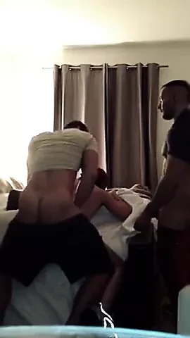 Anon Raw Porns одинокие шлюшки со спермой снимают на видео порно Hustlers