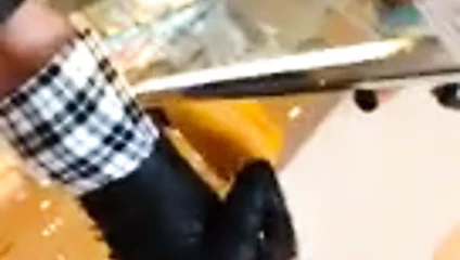 Güzel bacaklar ve kısa etek