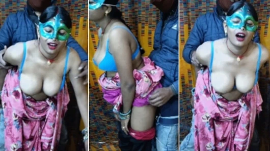 Üvey erkek arkadaşının yüksek sesli seks Hintçe sesi, üvey kardeşinin yoğun sikişi (Hintçe ses)