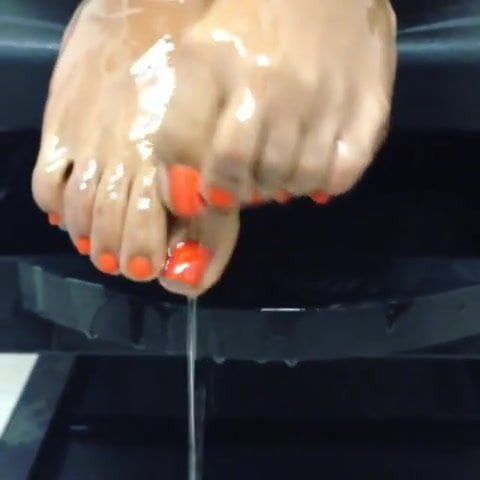 Instagram İsveçli ayaklar