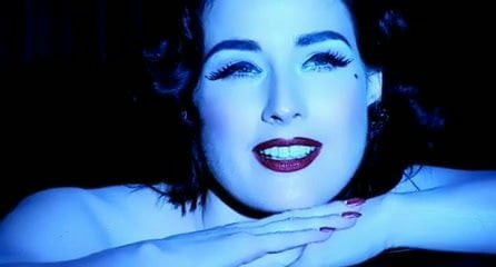 dita von teese 2010 ile çılgın at paris