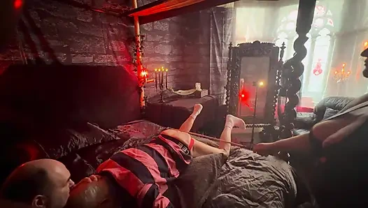 Bölüm 1:- Lanista Bear ve Domina Satana Tawseman'ı hızlarına sokuyor!