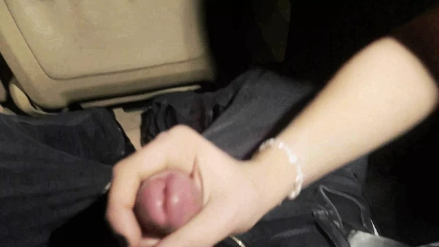 Что ты говоришь, занимаешься сексом в машине у пляжа?