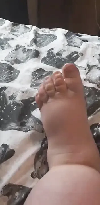 Şişman tombul ayaklar