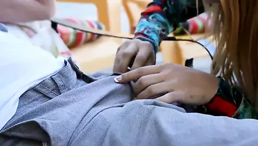 benim amımı connor burns tarafından dövülüyorum