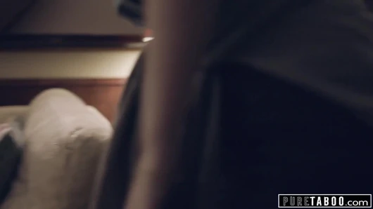 Saf tabu üvey anne-baba ve üvey kardeş hoşgeldin yeni kız kardeş