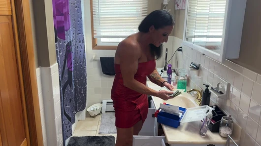 Vaftiz babasının ayaklarına tapan naughy kandys cezası