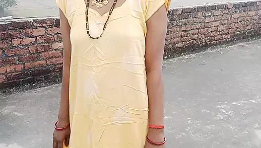 Güzel evli kadın ve yaşlı adam