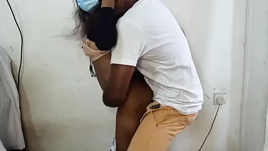 Dersi asıp kız arkadaşımla sikiştim