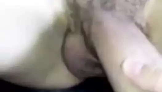 Meu marido batendo punheta para nosso amigo gostoso