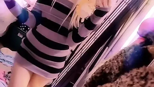 Xoxokumachan tik tok çekerken dans ederken kendine dokunuyor