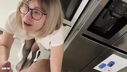Beni mutfakta kullandı