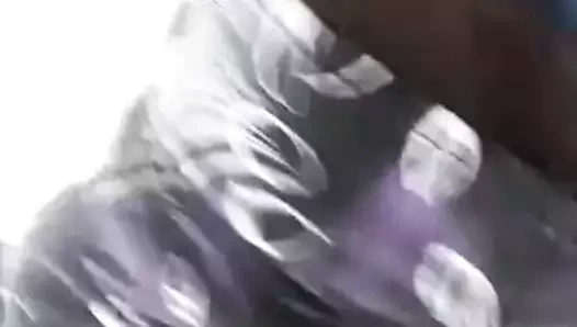 LUI INVITANDO A UNA NOCHE DE PASION