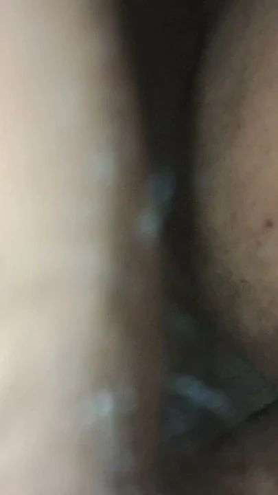 Desi Hint Assam bhabhi köpek pozisyonunda erkek arkadaşının büyük sikiyle sertçe sikiliyor | Klip 2