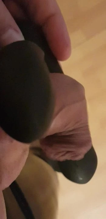 Lateks-bdsm'de prostat uyarıcısı ile boşalma