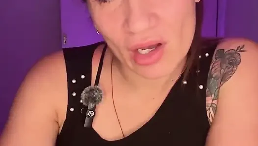 Üvey kız kardeşinizle görüntülü görüşme JOI'ye dönüşüyor