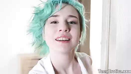 Alice anal seks yapıyor glutton