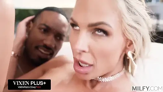 Orta yaşlı seksi kadın büyük zenci arzulayan grup evli kadın Phoenix istediğini alıyor