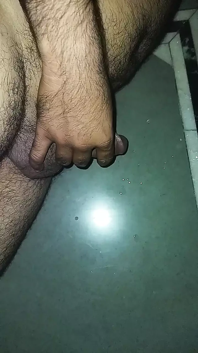 Göt kontrol kıllı alt masajı ve delik germe. Hastayım ama mastürbasyon yapıyorum.