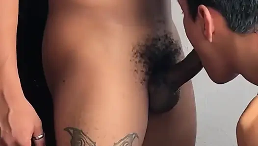 Dövmeli ağzımı sikiyor - bölüm 1