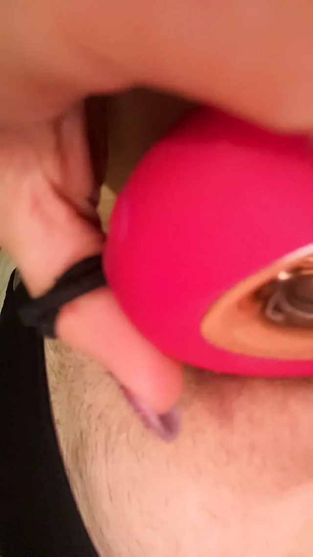 Лижи мою коробку и называй меня CuddlyBrick