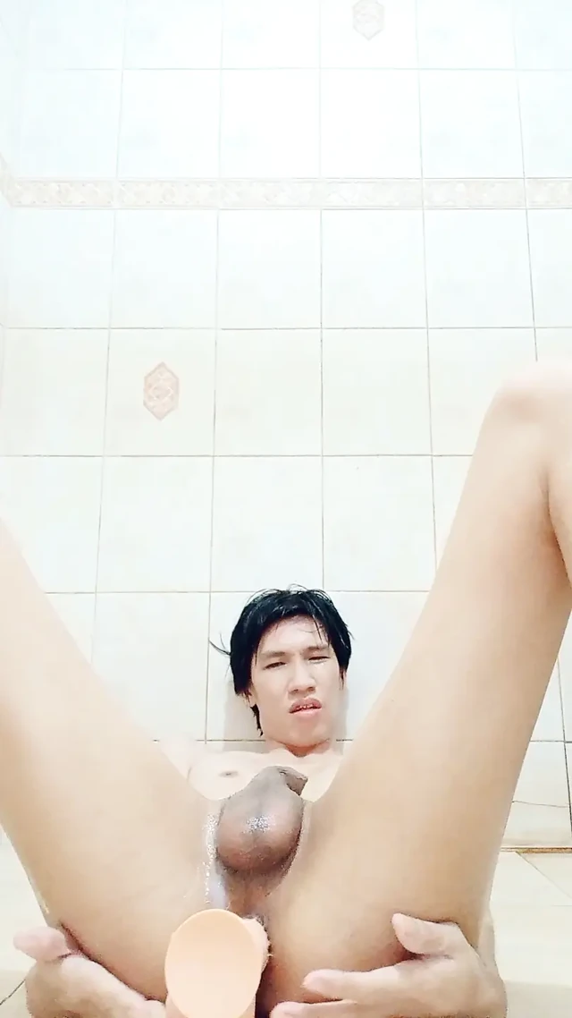 Teetajet Pratumthong Fag Tayland mastürbasyon yap, çişimi iç ve boşal, kıçımı sik, anal