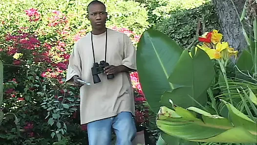 Bu siyah yarak ilk kez beyaz bir amcığı sikiyor!