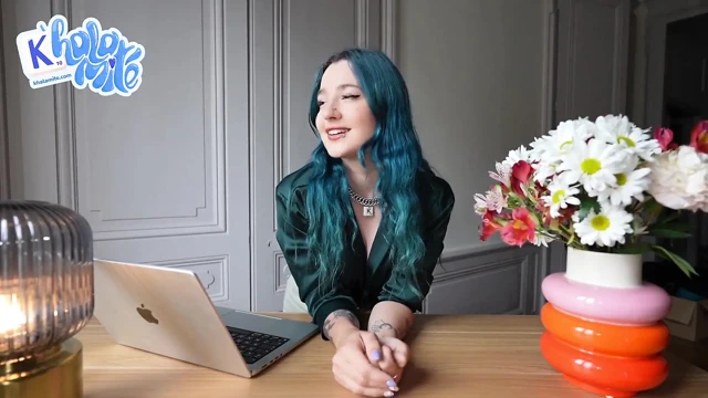 Seks oyuncağım olmak için iş görüşmesi - kıllı Fransız kızın bakış açısı rol oyunu