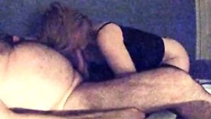 Amatorka sarışın ssie fujare , amatör yalıyor bir horoz